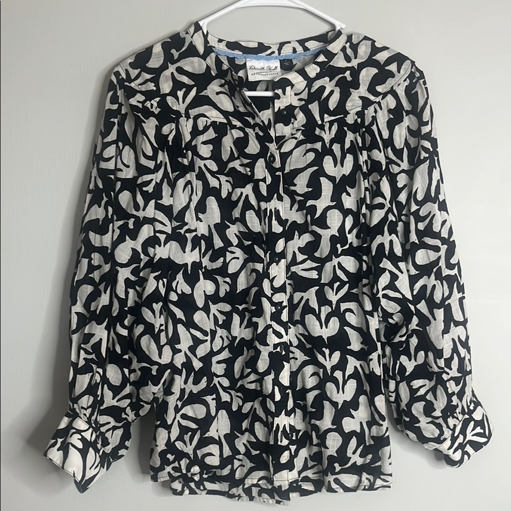 Anthropologie Black and White Patterned Women's Top
